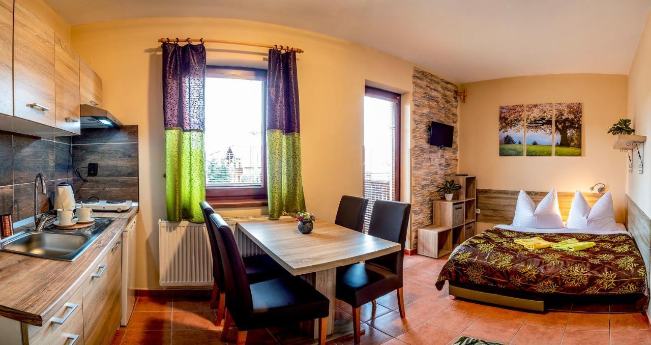 Apartmany Veverica Liptovsky Mikulas Bagian luar foto